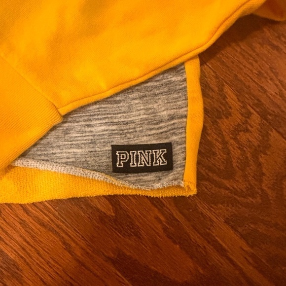 Pink women’s crop sweatshirt size Large - Picture 5 of 8